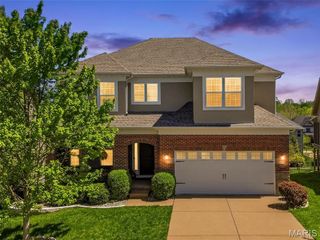 404 Maple Rise Path, Chesterfield, MO 63005