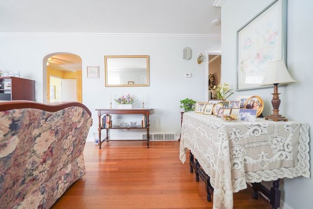 363 Brockton St, New Bedford, MA 02745