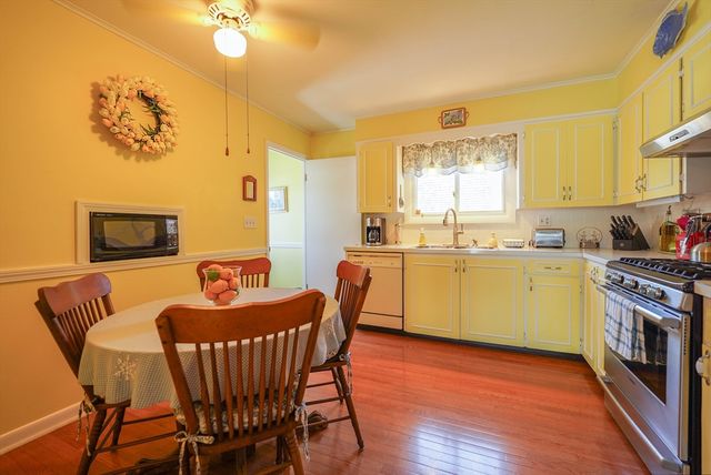 363 Brockton St, New Bedford, MA 02745