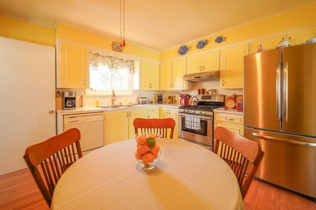 363 Brockton St, New Bedford, MA 02745