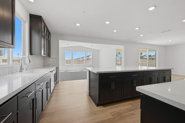 1408 Marmo Cir, Roseville, CA 95747