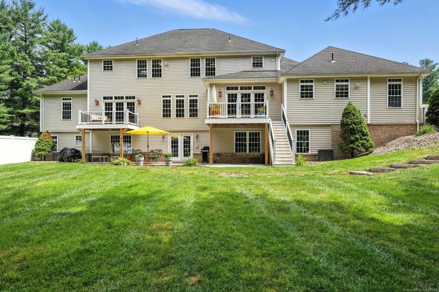 28 Royal Manor, Somers, CT 06071