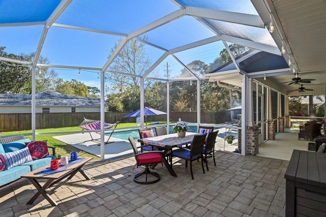 340 SE Elliott Road, Fort Walton Beach, FL 32548