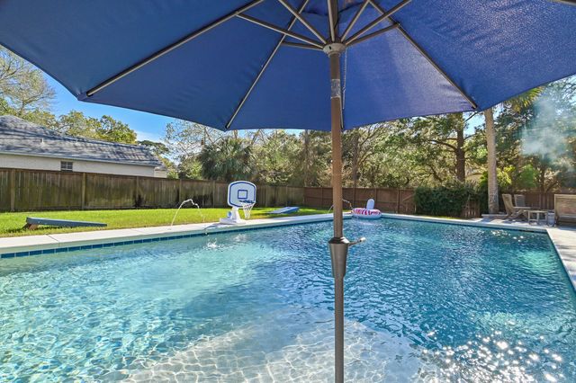 340 SE Elliott Road, Fort Walton Beach, FL 32548