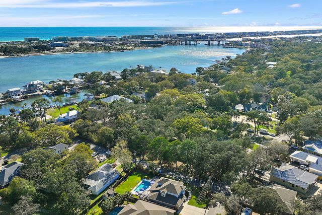 340 SE Elliott Road, Fort Walton Beach, FL 32548