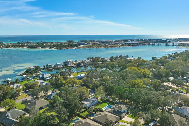 340 SE Elliott Road, Fort Walton Beach, FL 32548