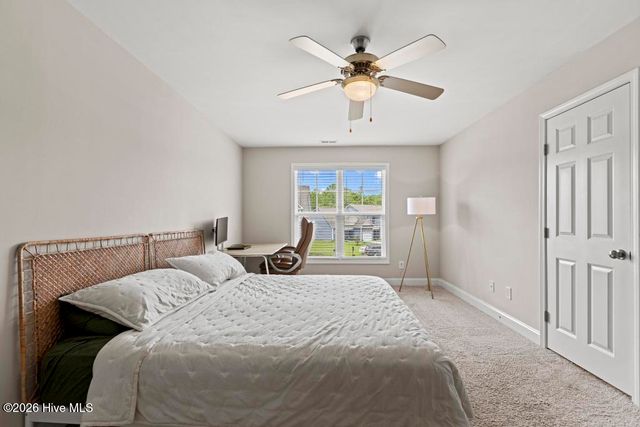 359 S Stingray Lane, Sneads Ferry, NC 28460