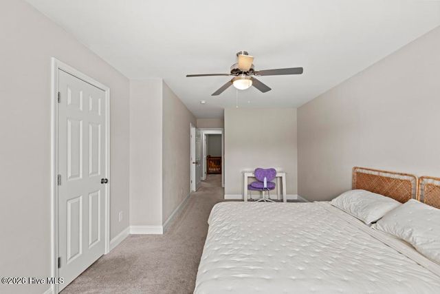 359 S Stingray Lane, Sneads Ferry, NC 28460