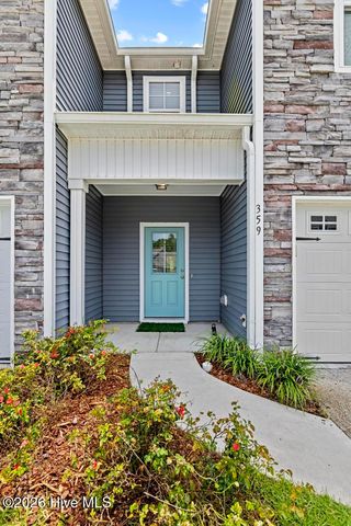 359 S Stingray Lane, Sneads Ferry, NC 28460