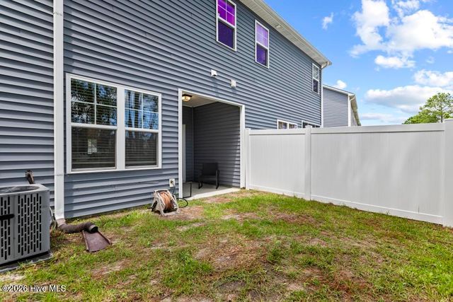 359 S Stingray Lane, Sneads Ferry, NC 28460