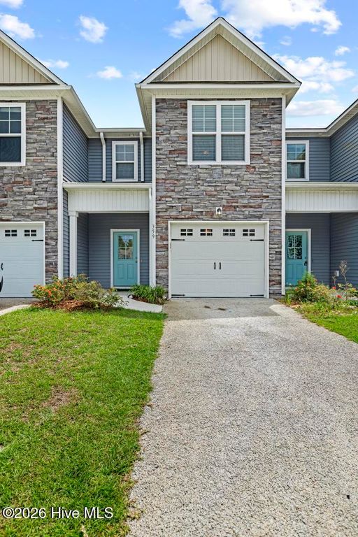 359 S Stingray Lane, Sneads Ferry, NC 28460