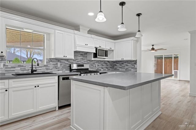 700 Kiester Lane, La Feria, TX 78559