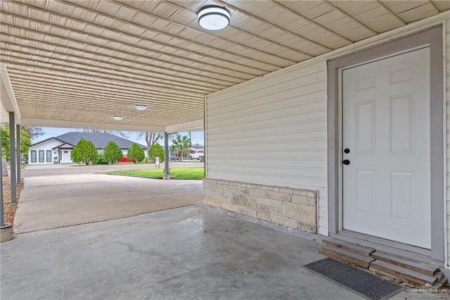 700 Kiester Lane, La Feria, TX 78559