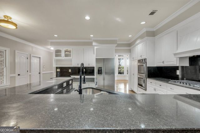 307 Montrose Drive, Mcdonough, GA 30253