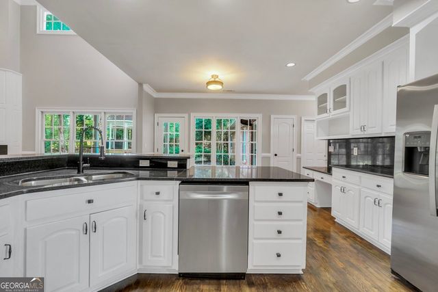 307 Montrose Drive, Mcdonough, GA 30253