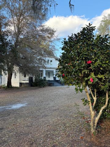 1217 Wichman Street, Walterboro, SC 29488