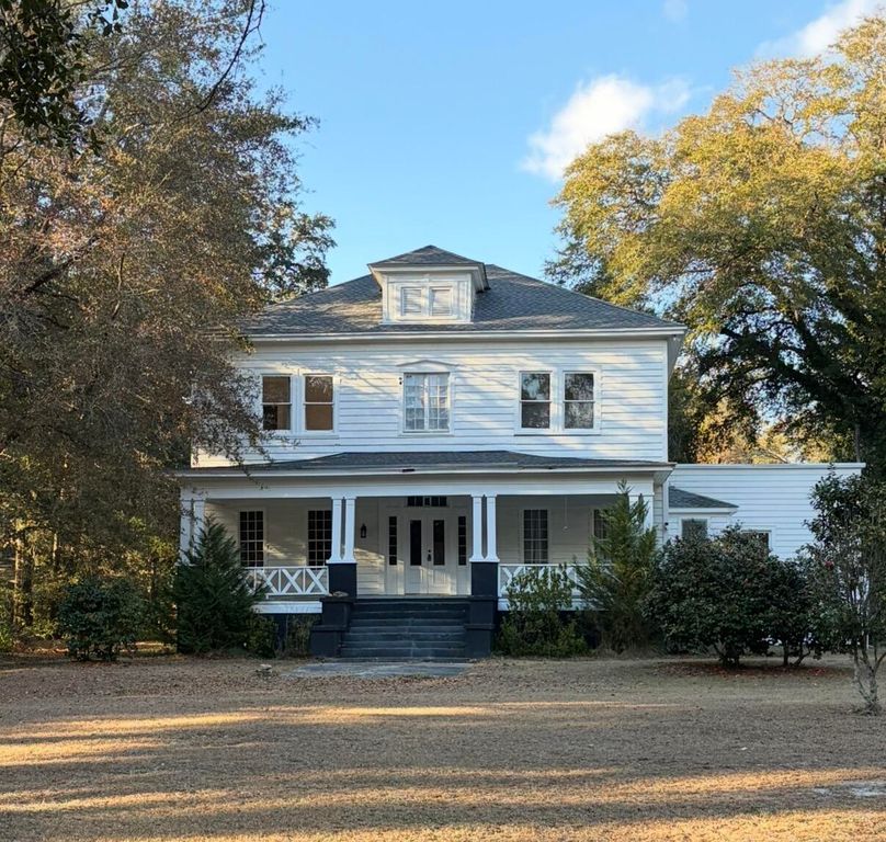 1217 Wichman Street, Walterboro, SC 29488