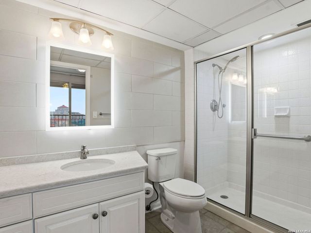 1 Towers Park Ln Apt 1007, San Antonio, TX 78209