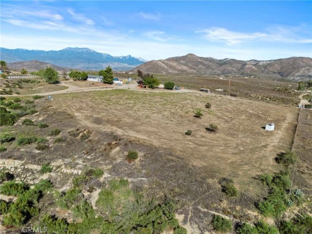 33945 Red Mountain, Hemet, CA 92544