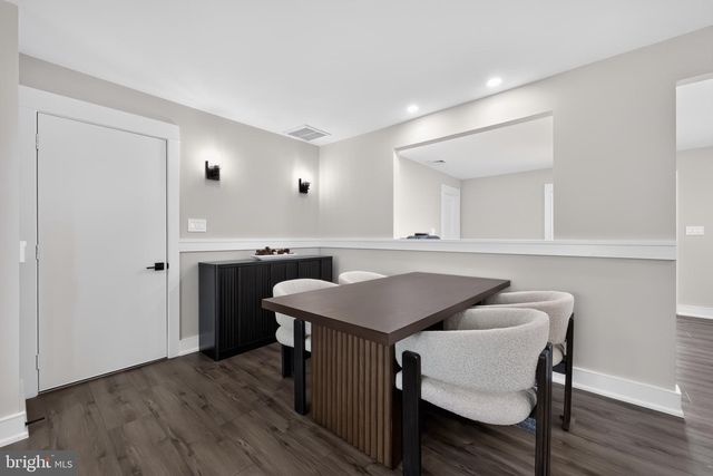 50 MIDDLE RD, Levittown, PA 19056
