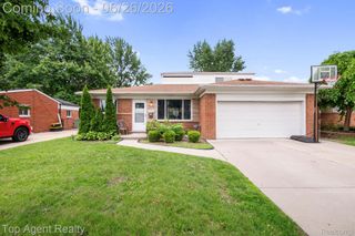 13712 La Chene Avenue, Warren, MI 48088