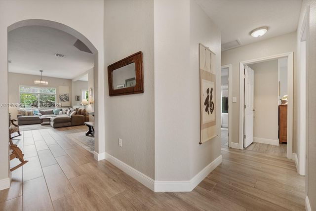 9473 SW 227th Ter, Cutler Bay, FL 33190