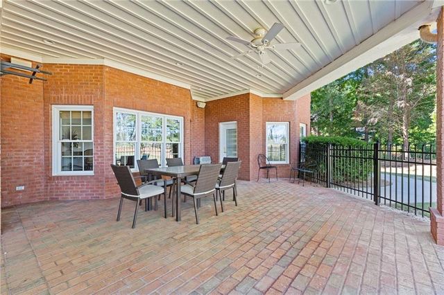 5222 Legends Drive, Braselton, GA 30517