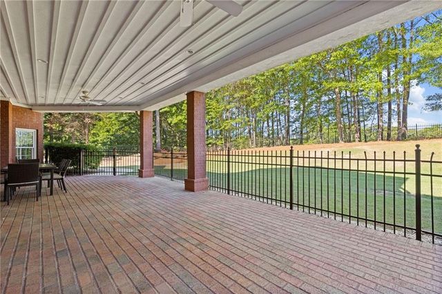5222 Legends Drive, Braselton, GA 30517