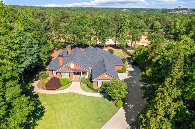 5222 Legends Drive, Braselton, GA 30517