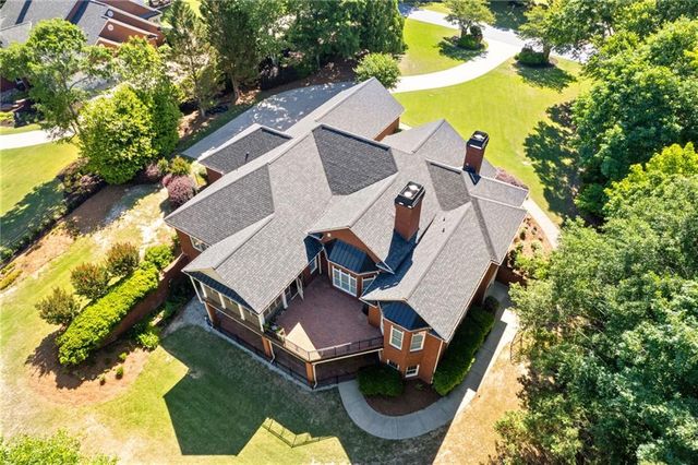 5222 Legends Drive, Braselton, GA 30517