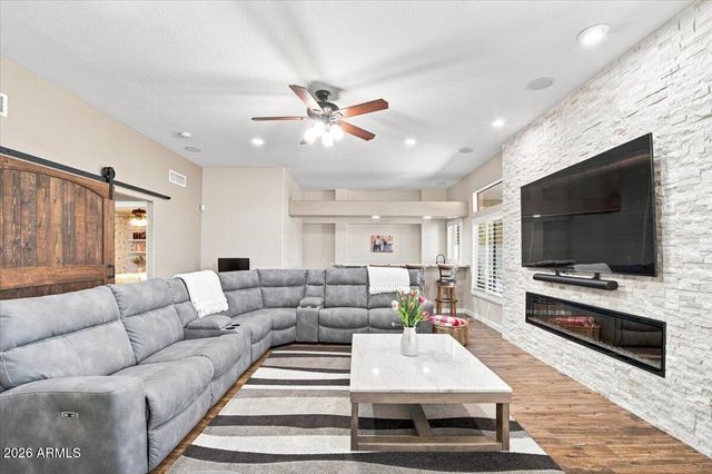 34313 N 23RD Lane, Phoenix, AZ 85085