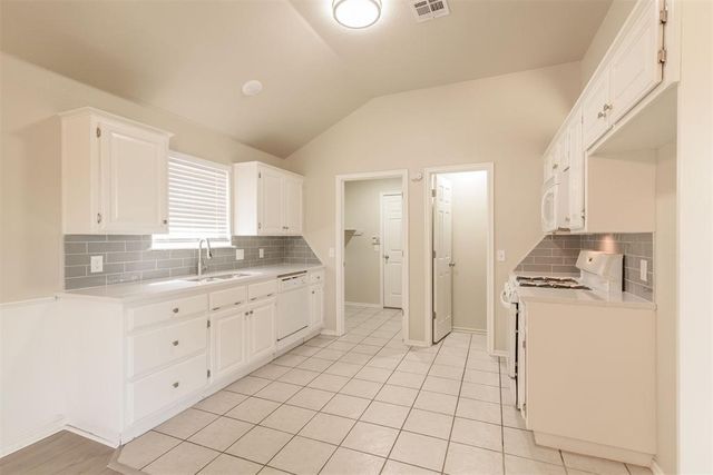 16240 Everglade Lane, Edmond, OK 73013