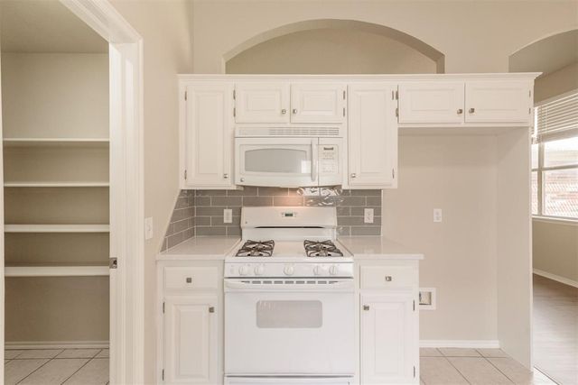 16240 Everglade Lane, Edmond, OK 73013