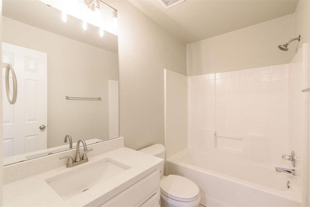 16240 Everglade Lane, Edmond, OK 73013