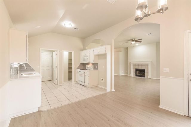 16240 Everglade Lane, Edmond, OK 73013