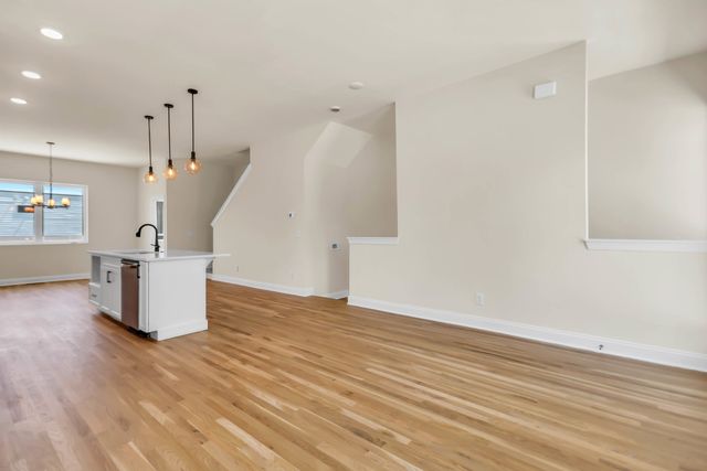 2126 Goodrich Ave, Nashville, TN 37218