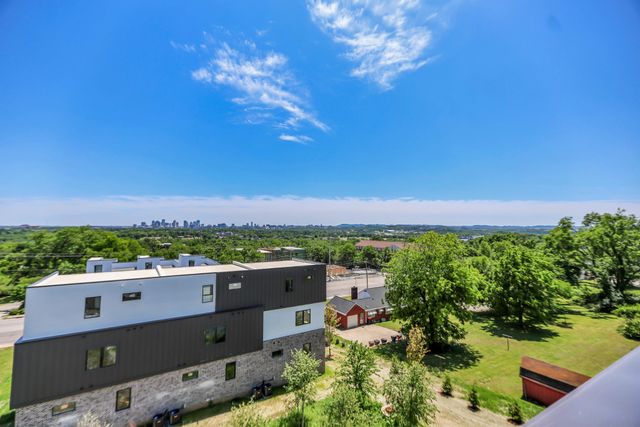 2126 Goodrich Ave, Nashville, TN 37218