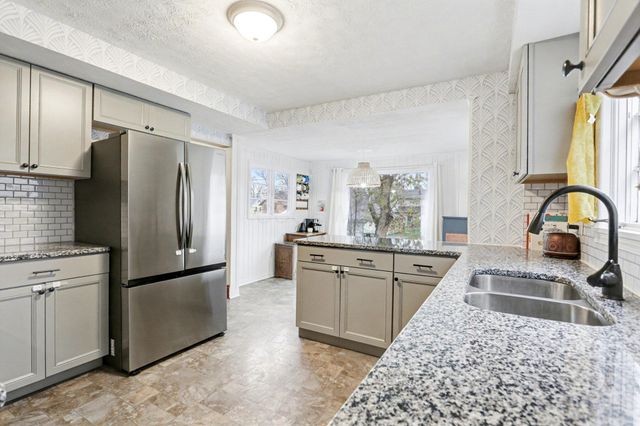 84 N Fulton Avenue, Newark, OH 43055