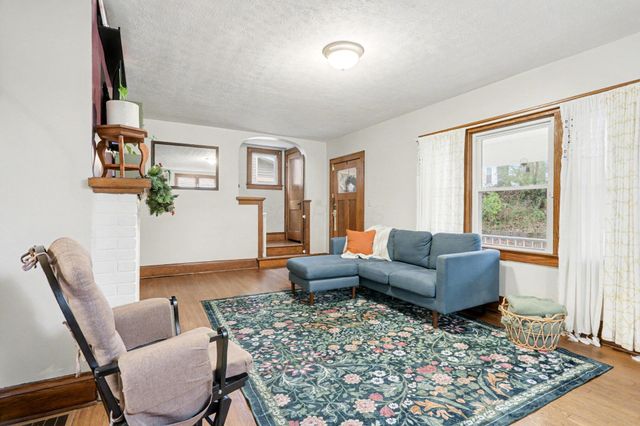 84 N Fulton Avenue, Newark, OH 43055