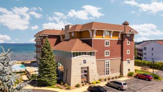 1941 N US-31 N, East Bay Twp, MI 49686