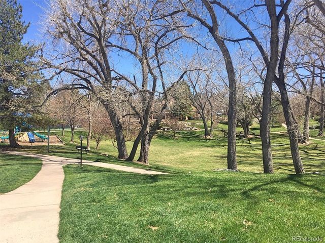 2906 W Long Cir A, Littleton, CO 80120