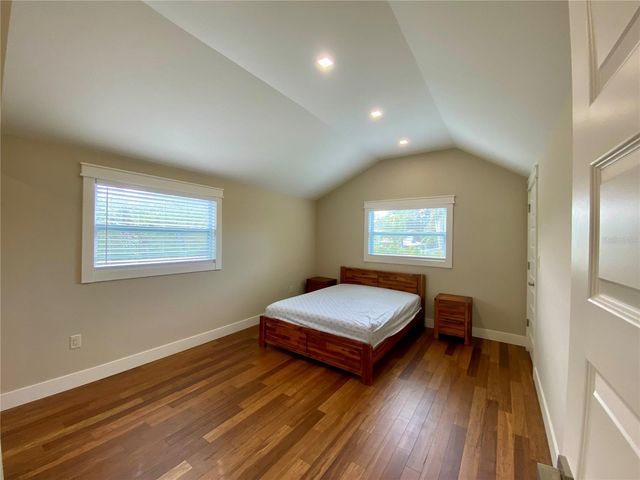4564 IOLA DRIVE, Sarasota, FL 34231