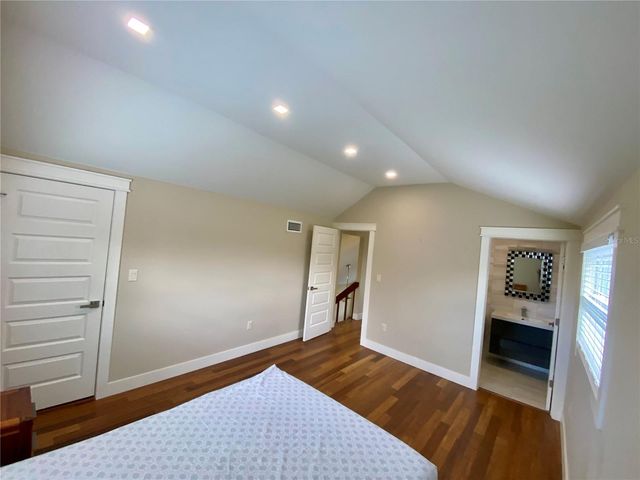 4564 IOLA DRIVE, Sarasota, FL 34231