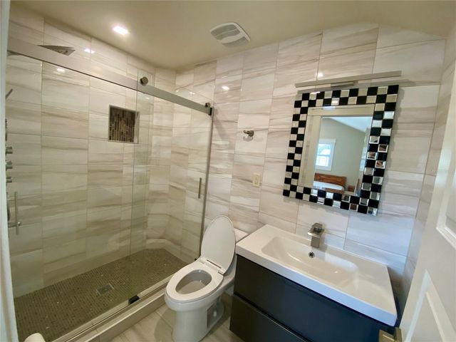 4564 IOLA DRIVE, Sarasota, FL 34231