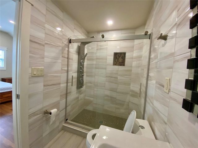 4564 IOLA DRIVE, Sarasota, FL 34231