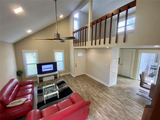 4564 IOLA DRIVE, Sarasota, FL 34231