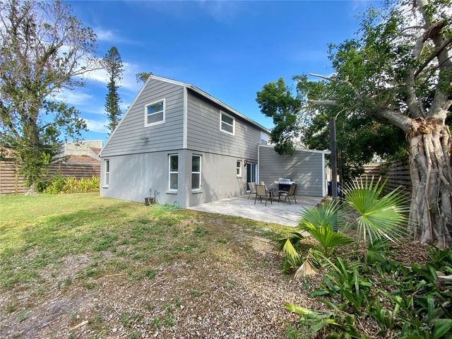 4564 IOLA DRIVE, Sarasota, FL 34231