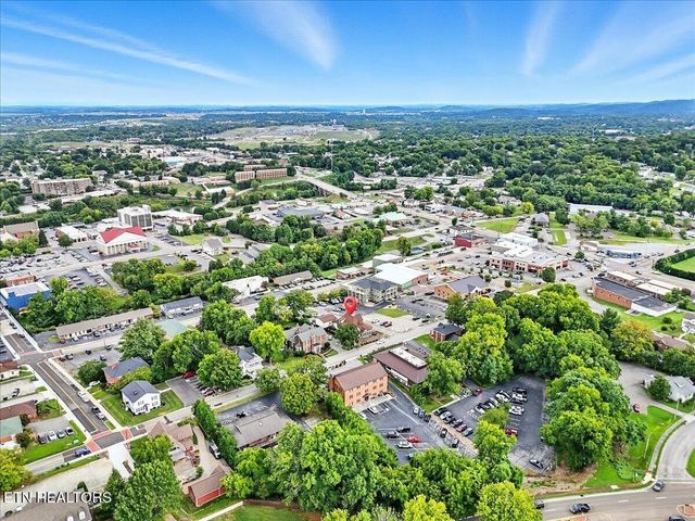 321 High St, Maryville, TN 37804