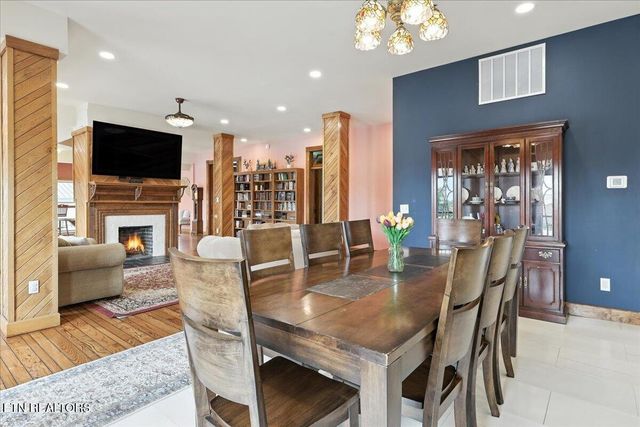 321 High St, Maryville, TN 37804