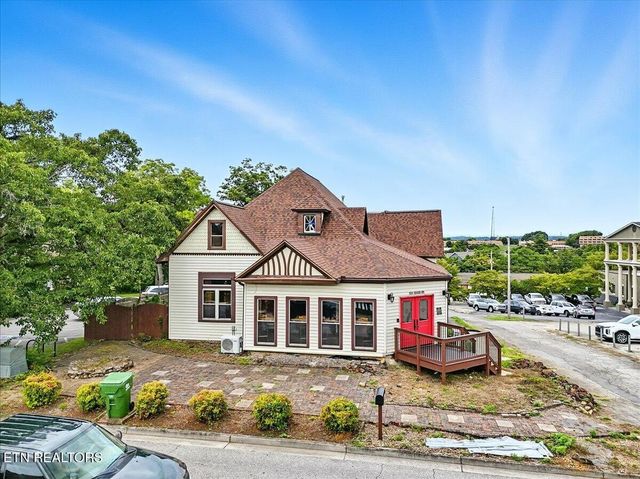 321 High St, Maryville, TN 37804